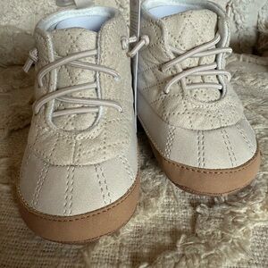 Carter's 9-12m Beige and Tan Baby Walker Shoes